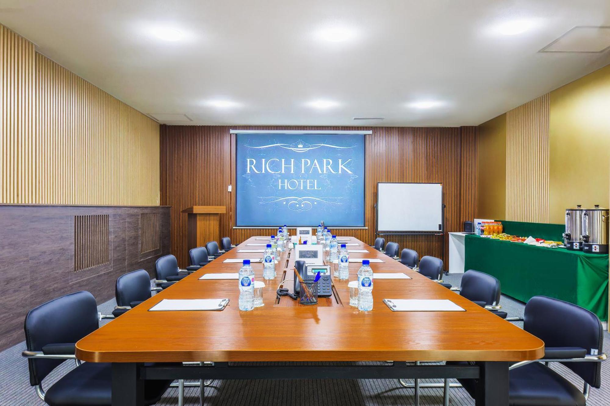 טשקנט Rich Park Hotel מראה חיצוני תמונה